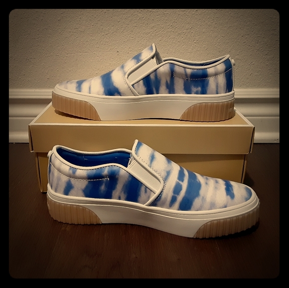 Michael Kors - Picture 2 of 5